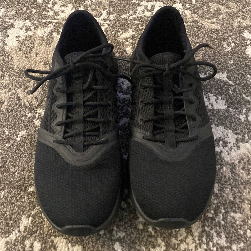 Nike Viale Tech Racer Sneaker